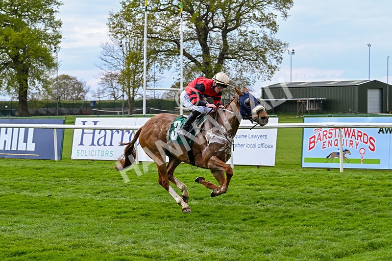 220425-Race 1-Kats Bob-8660 - Race 1