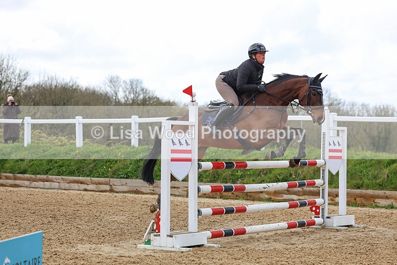 3E7A2006 - Class 7: Senior Newcomers/1.10m open