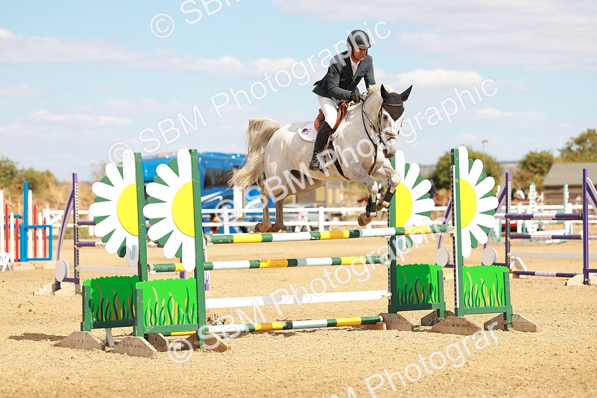 SBM_007349 - Class 5 - Senior British Foxhunter - 1.20m