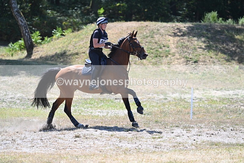 WJ7_5533 - Time 12:37 to 12:38 last rider