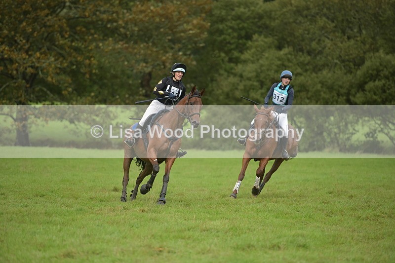 RAY_9975 - Class 3: 70cm Pairs: Corner