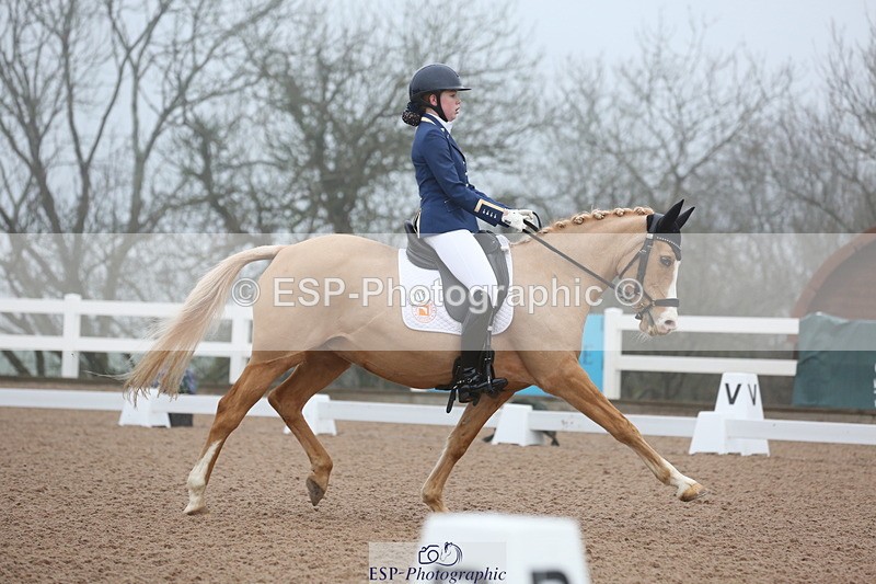 240217A-083101-00016 - 216-Olivia.Luscombe-Rosewater.Chamonix