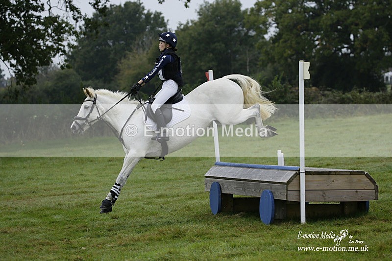 WWHT 171021 0180 - Novice Restricted (0.80m)  17/10/21