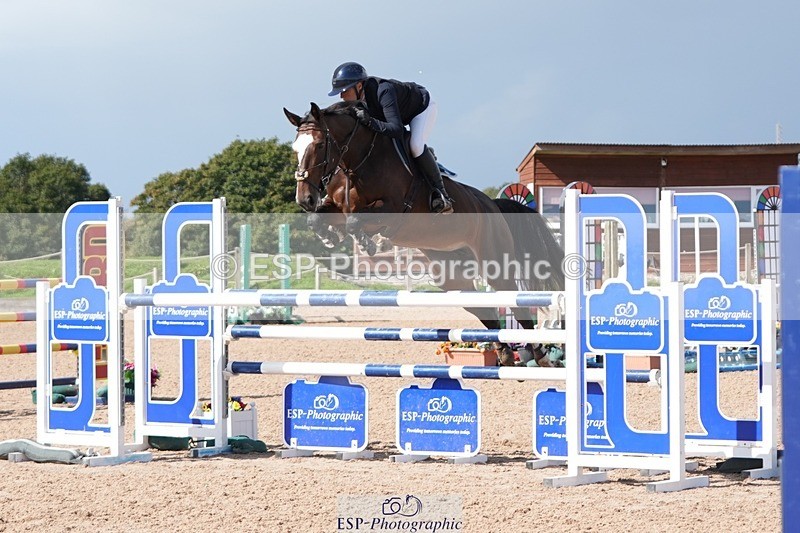 250913-122043-06868 - Cls 15 Snr Foxhunter