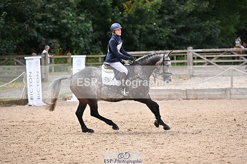 250802A-123049-03024 - A-038-Maisy.Miller-HEADDON.SWAN.SONG