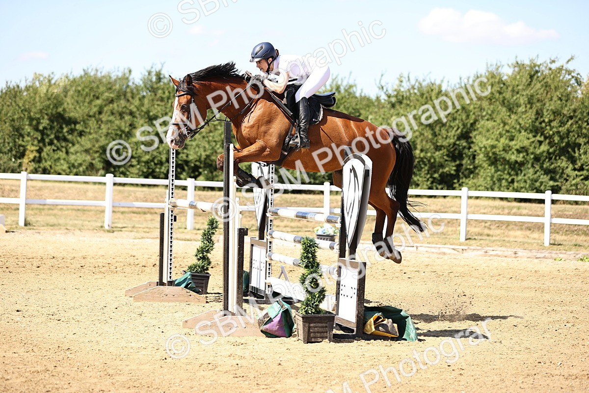 SBM_015317 - Class 16 - Senior foxhunter - 1.20m Open