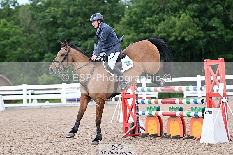 240619A-145043-00790 - Cls 4 Snr Newcomers and 1.10m Open