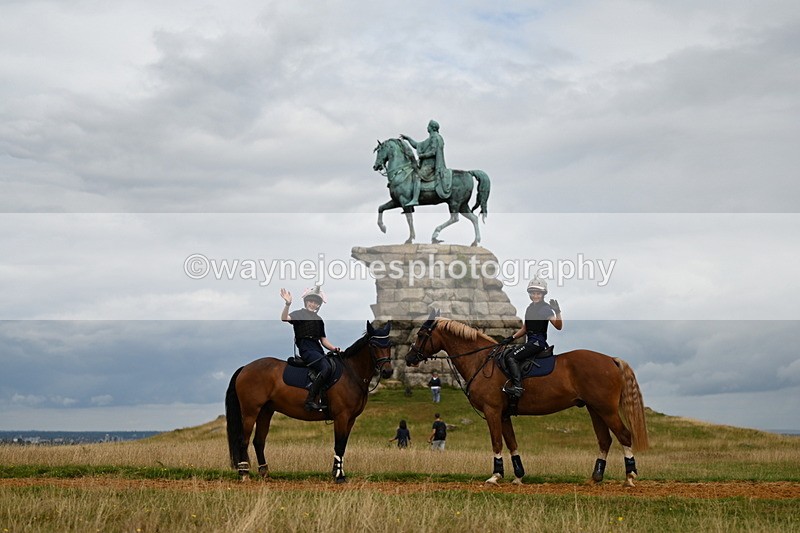 DSC_6065 - Time at Statue 12:17 to 12:44