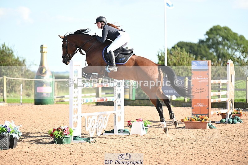 240913A-160232-05136 - Cls 18 National 1.40m Open