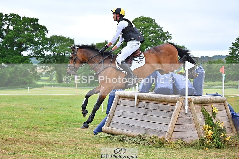 250524A-124634-10687 - B-351-Will.Rawlin-MACKENZY