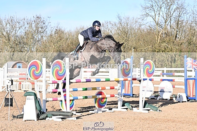 251119-132245-00457 - Cls 4 Newcomers and 1.10m Open