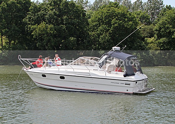 100613 AURORA IMG_2016 - Motorboats - Open