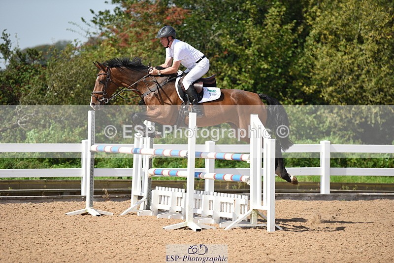 230906A-131148-00445 - Newcomers & 1.10m Open