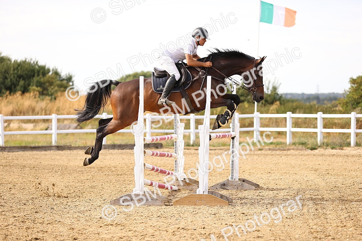 SBM_001571 - Class 6 - Senior Newcomers 1.10m