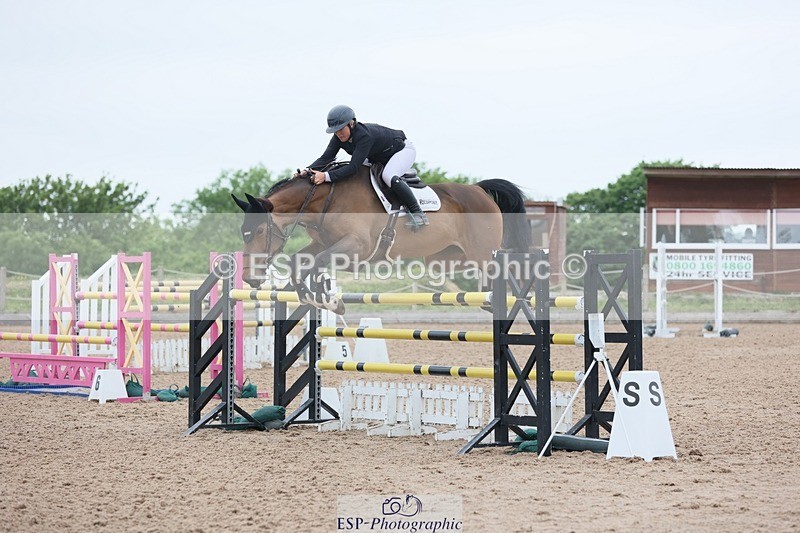 250524-131625-04972 - Cls 15 Snr Fox 1st Rnd