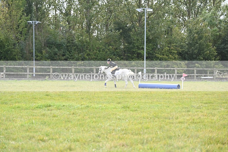 WJ6_0200 - 40cm XC Time 10:37 to 10:56