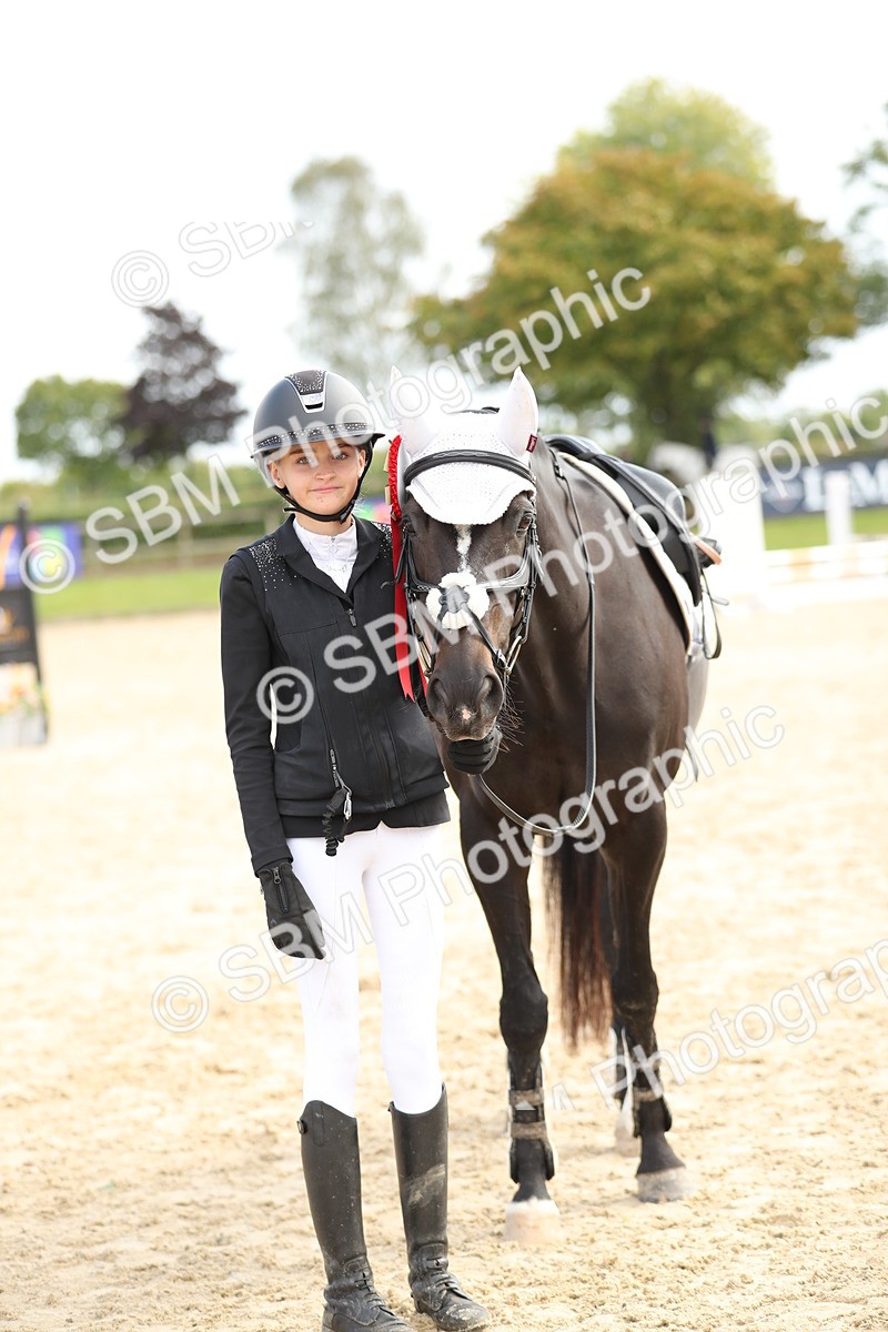 SBM_40936 - Supreme Championship 50cm 60cm