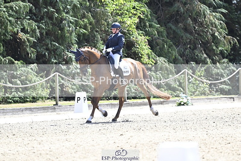 250810A-133325-06683 - 021-Caroline.HuntFancy.That.II