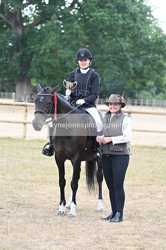 WJ7_1487 - Class 8 Ridden Veterans