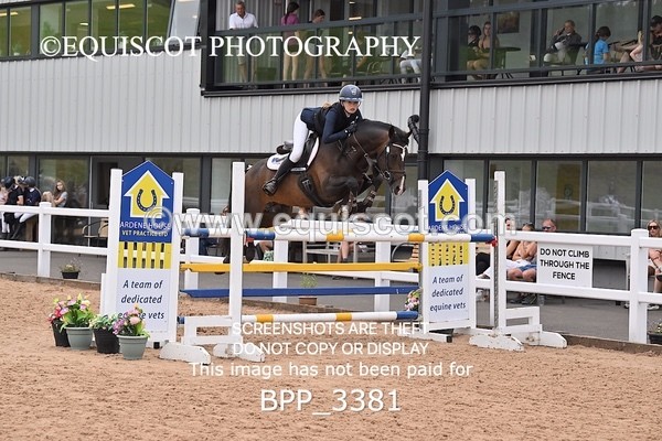 BPP_3381 - FRI CLASS 19 Junior 1.20 Open /Inc 148 Restricted Open **Viewing/Selection class for 148 teams**