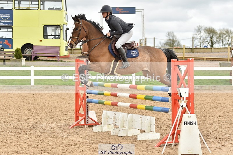 240403A-141522-00749 - Cls 4 Newcomers and 1.10m Open