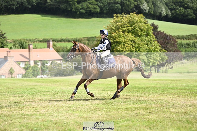 240825X-114557-32599 - 70cm XC 11.00 to 12.00