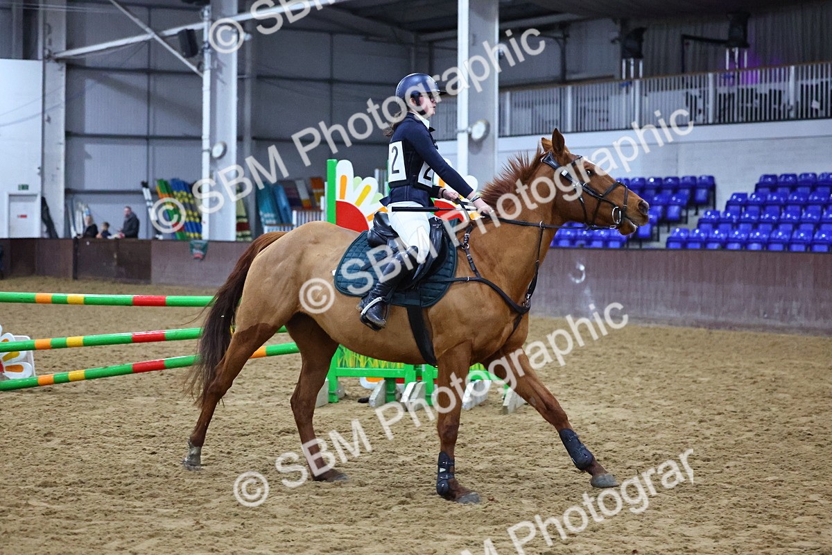 SBM_002630 - Class 6 - Holly & Ivy Stakes - 90cm