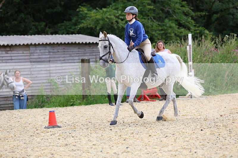 3E7A9801 - Pole Bending