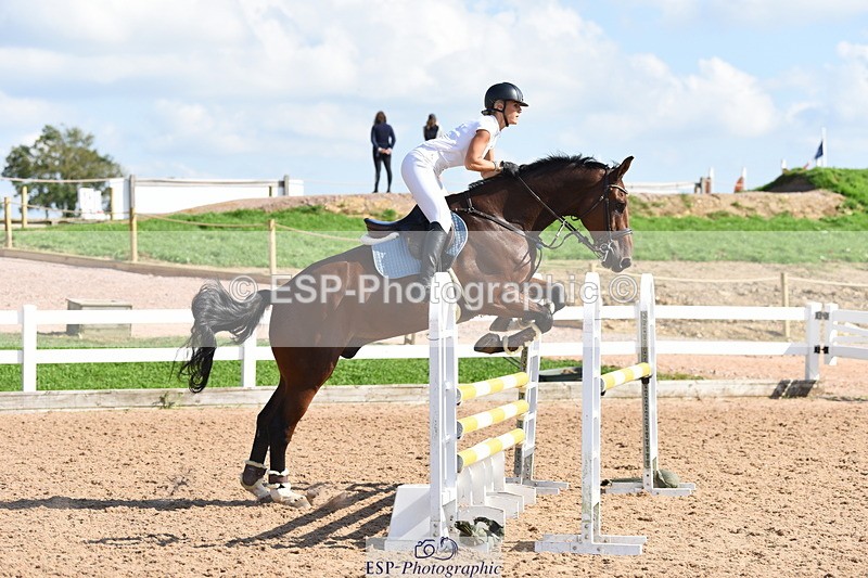 230915A-150704-00753 - Cls 12 1.05m Amateur Qualifier