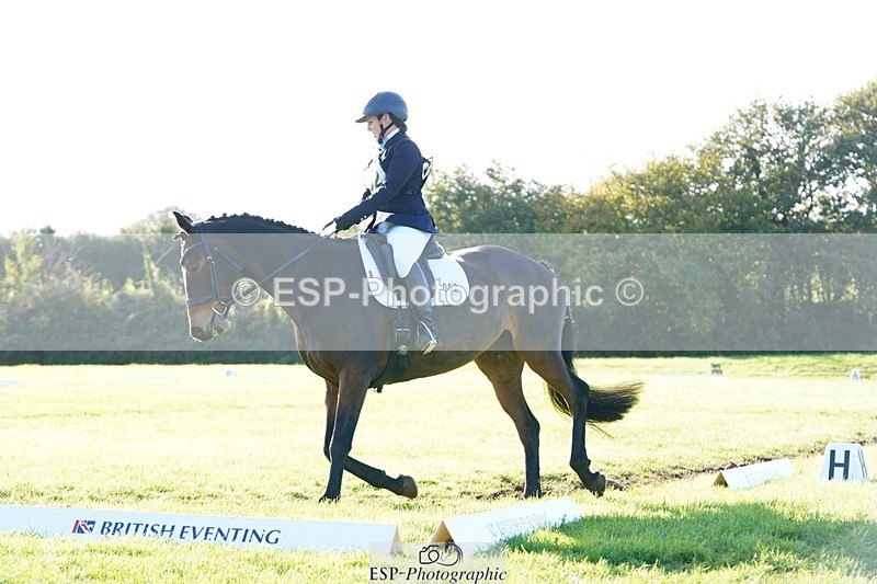 241025-104018-06045 - 362-Vicky.Stacey-HIGHDALE.AUTUMN.SUNRISE