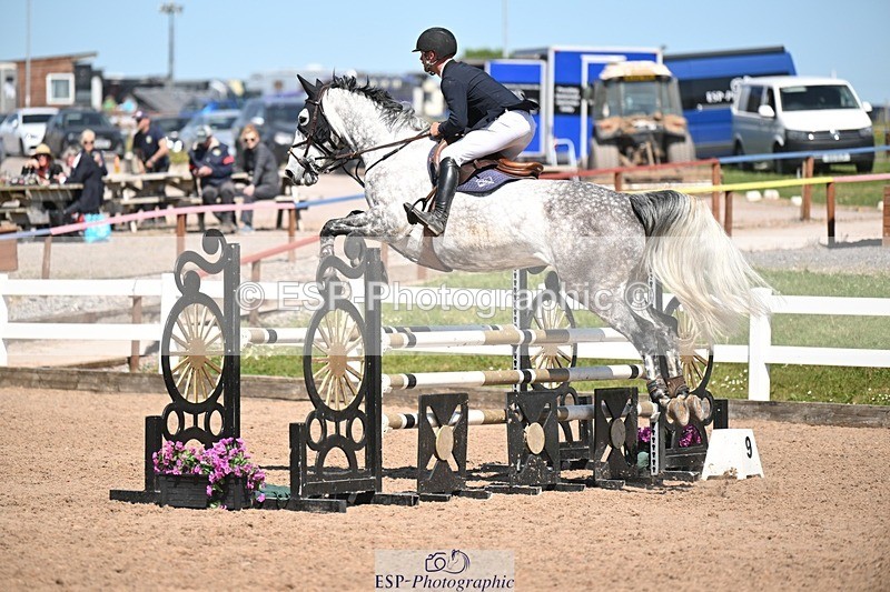 250510-145753-11859 - Cls 23 1.05m Amateur Quali