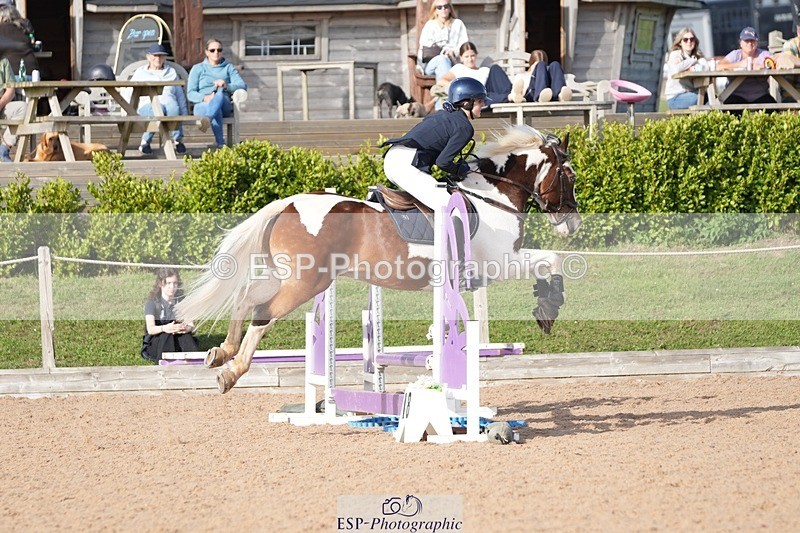 260926-155646-01337 - Cls 13 70cm Speed Derby