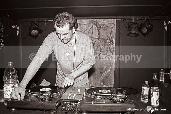 21 - Friends-&-Family @ the-roadhouse 31.05.03