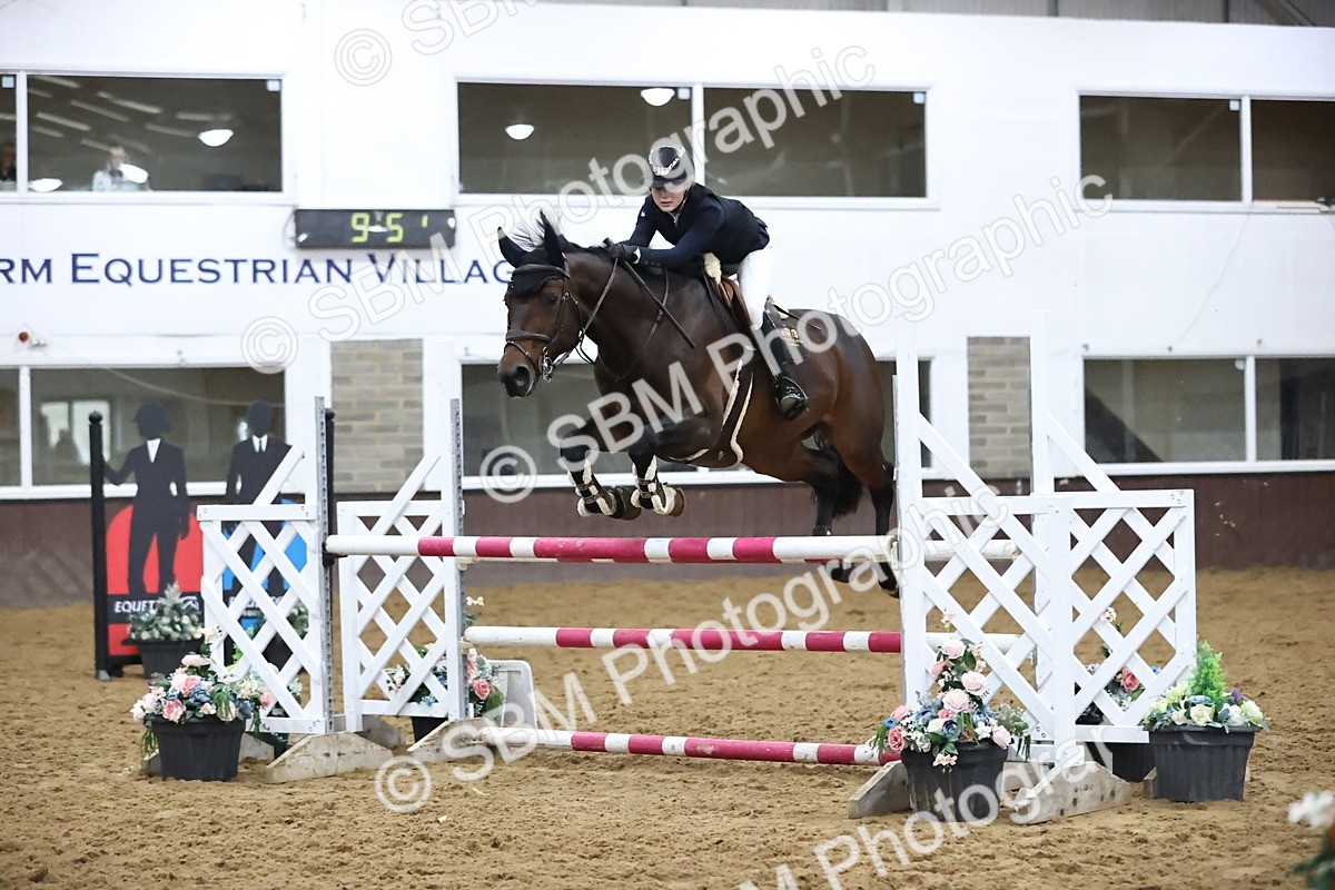 SBM_007704 - Class 19 - Senior Newcomers 1.10m