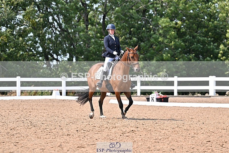 250816-140042-05231 - 151-Shona.MclauchlanLuca.Me.Go