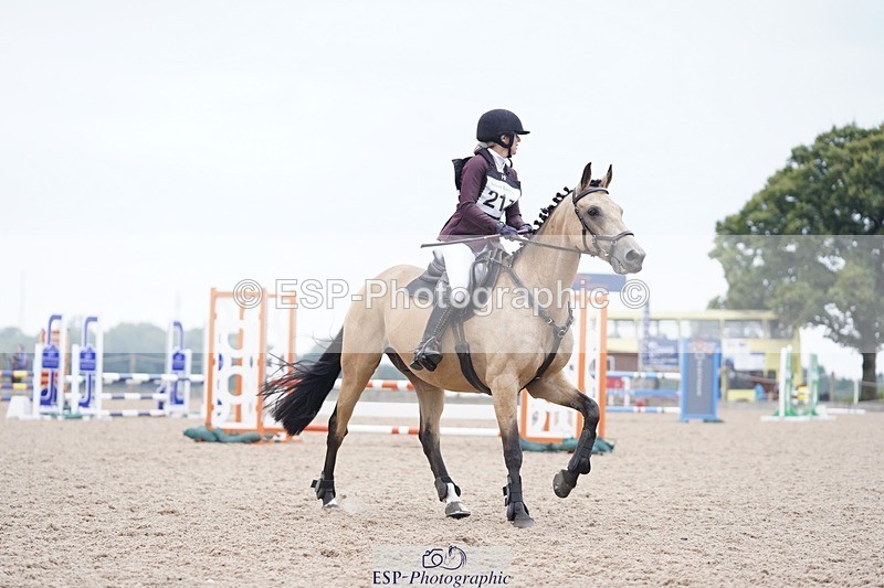 240831A-141614-04062 - 211-Fiona.Lewis-BALLYANNY.BUTTONS