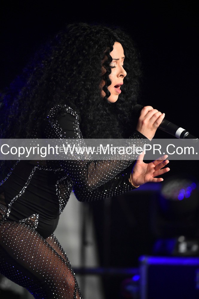SH4_6498 - The Cher Experience