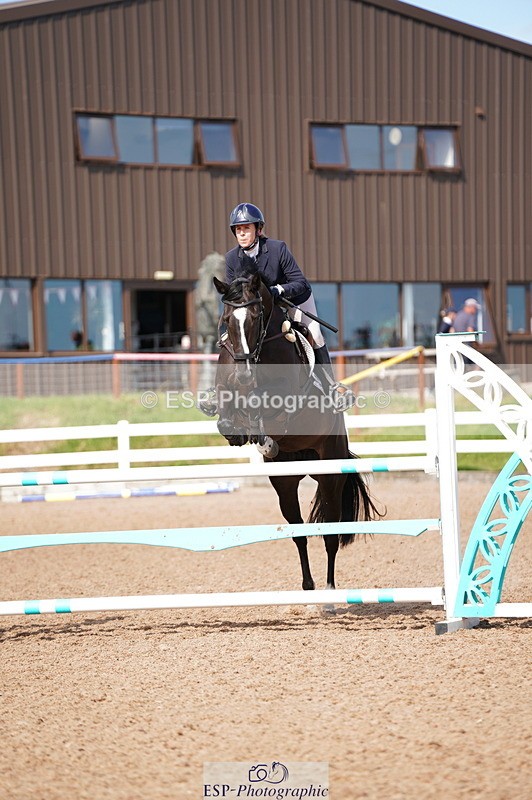 240803A-162418-09245 - Cls 40 Snr 1.15m Open