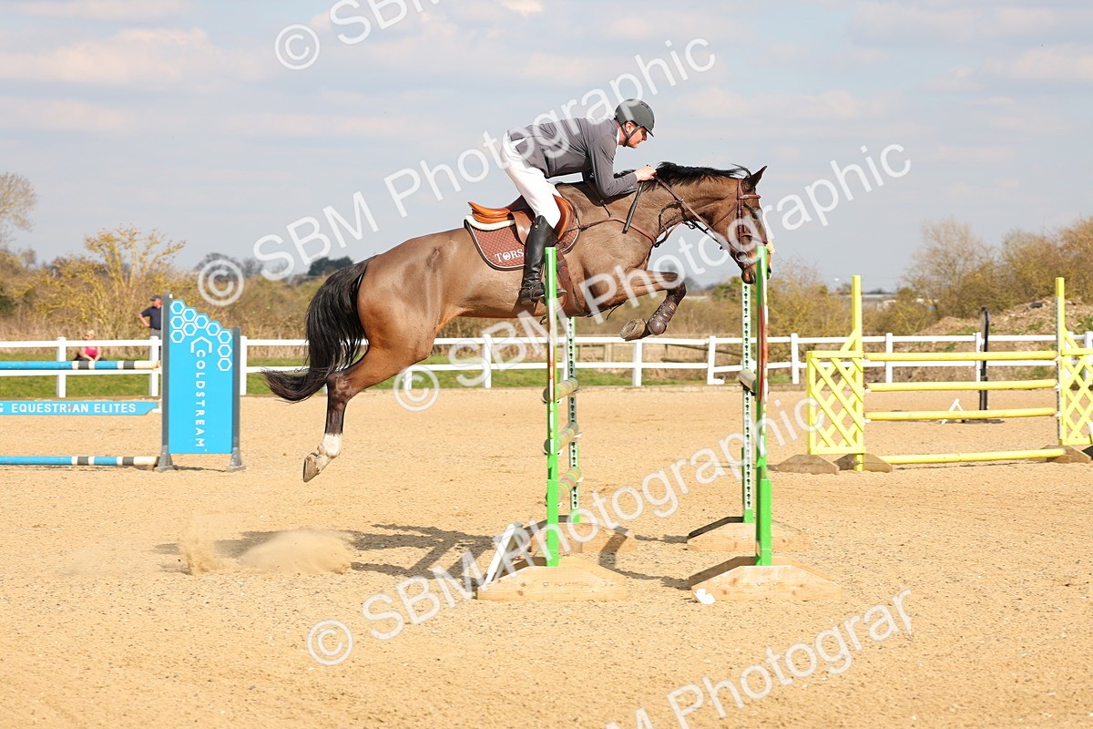 SBM_001611 - Class 5 - Senior Foxhunter - 1.20m