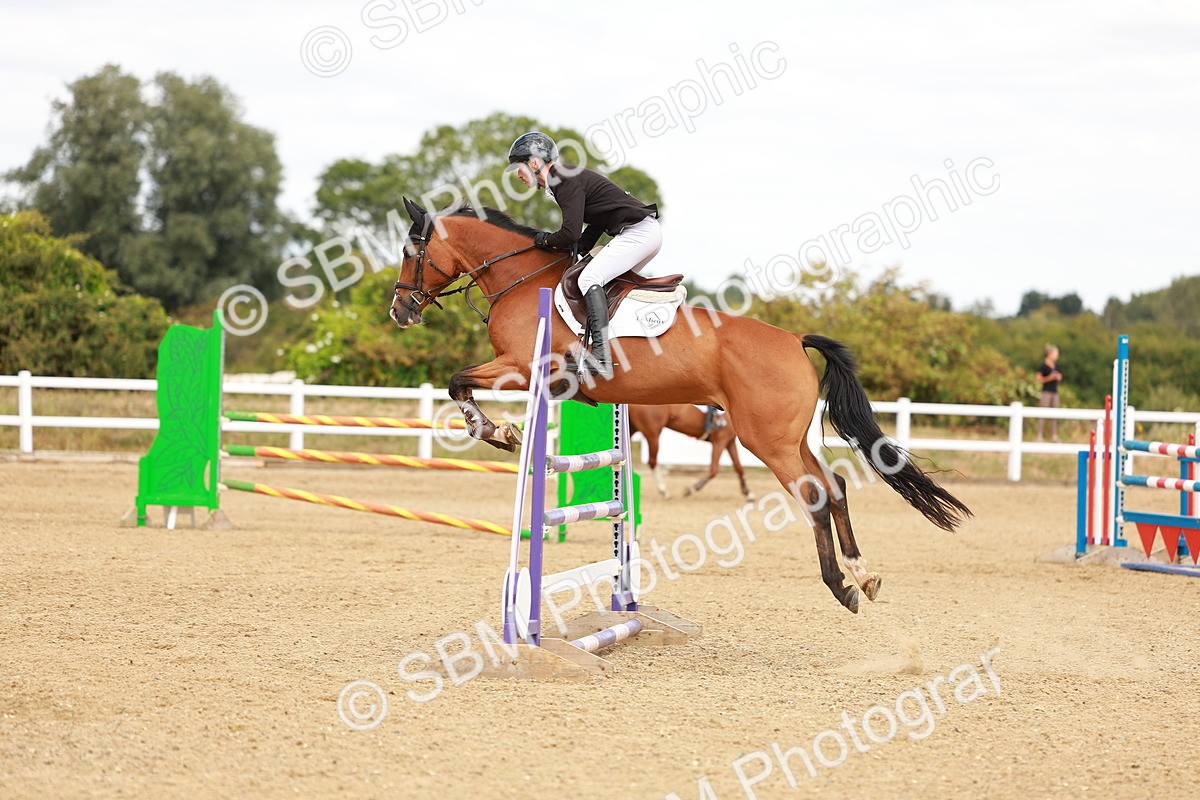 SBM_006885 - Class 4 - Senior British Newcomers - 1.10m