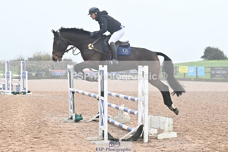 251115-124329-00725 - Cls 28+29 Club and Schools 1m