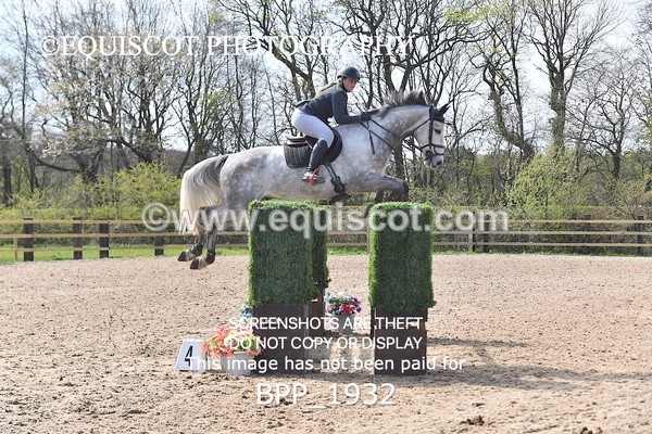 BPP_1932 - CLASS 20 SUN RHS Foxhunter Championship Qualifier