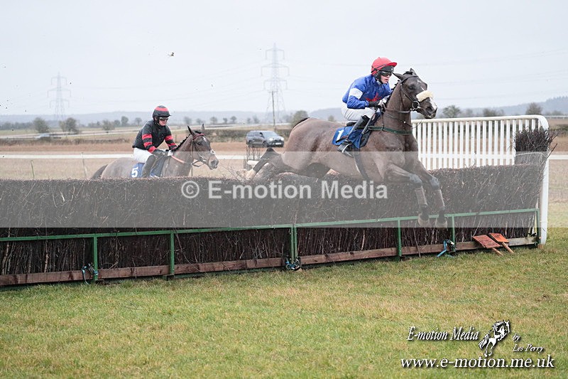 PtP 260125 69 - Cocklebarrow Point-to-Point racing with the Heythrop Hunt 26/01/25