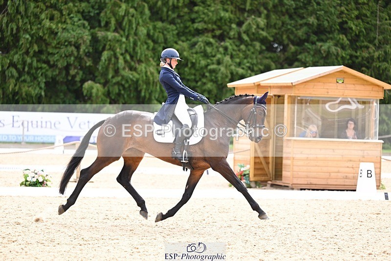 240524-103413-08157_513-WELLAN_GRAFFITI-Molly_Evans - 078-898-7276