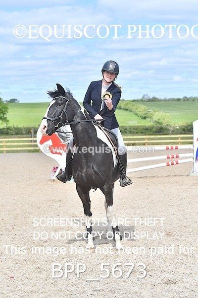 BPP_5673 - CLASS 24 SUN Senior BritiNovice/ 90cm Open