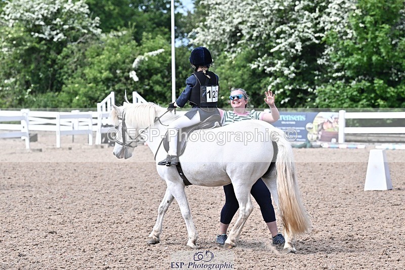 250517-111041-00883 - 40cm Assisted