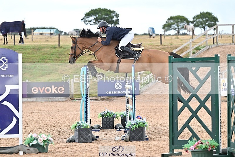 260730-145306-02168 - Cls 4 Chard 7yr old Championships