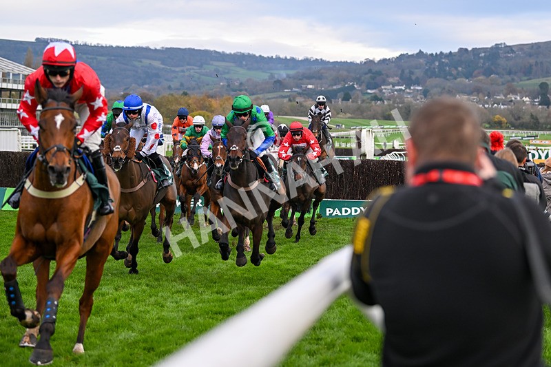 161124-Race 4-GVs-0405 - Race 4