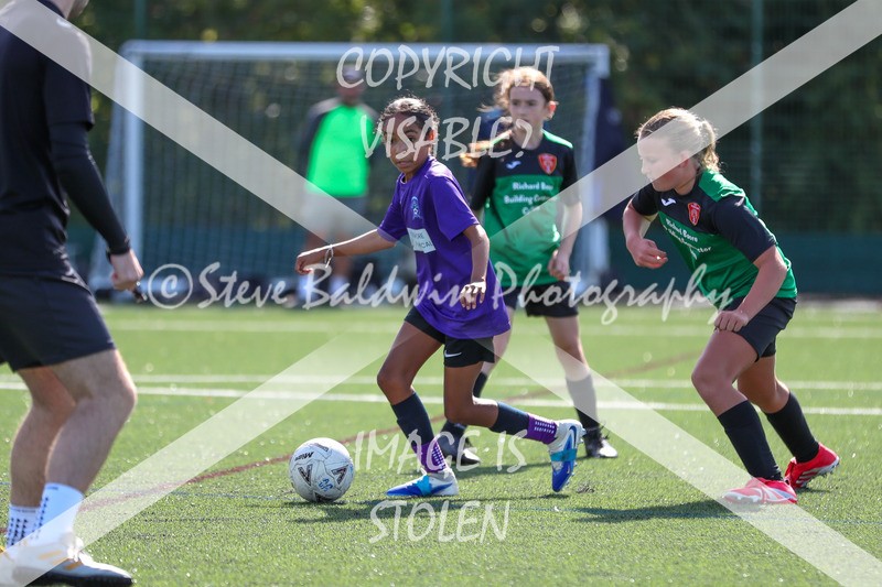 1DX20134 - 2025-09-13 FC Abbey Meads U13 Blue Girls V AFC Corsham U13 Pumas