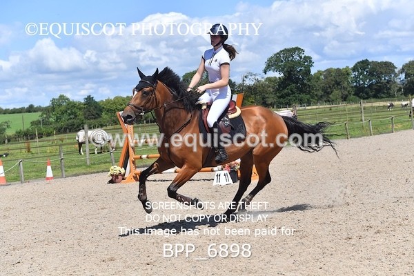 BPP_6898 - CLASS 6 Senior Newcomers/ 1.10m Open